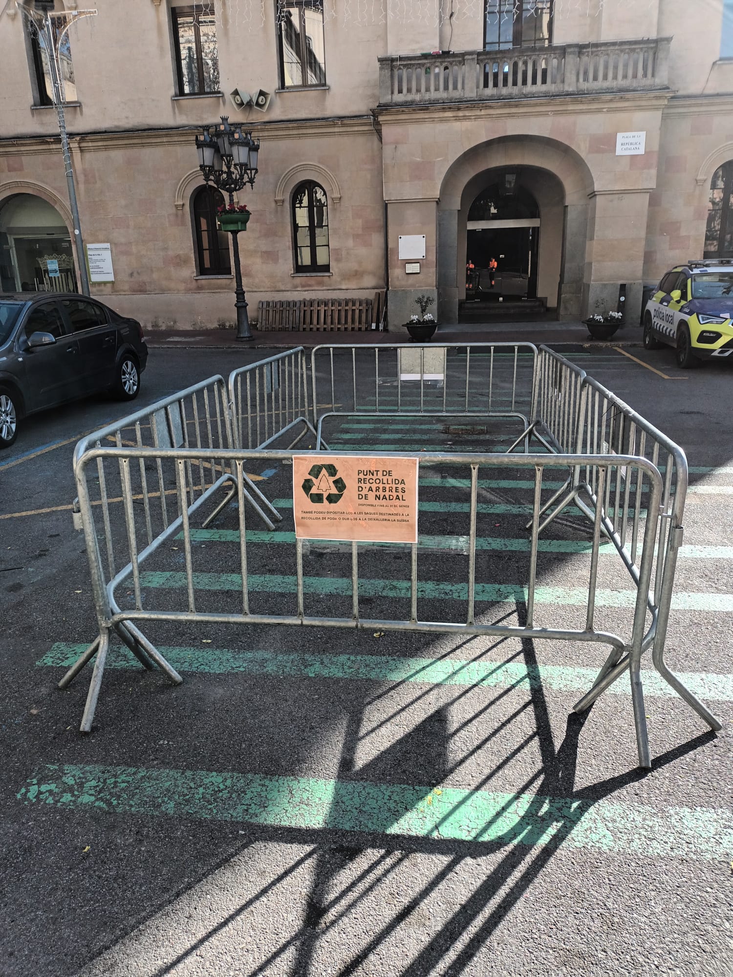 Campanya de recollida d'arbres de Nadal Campanya de recollida d'arbres de Nadal