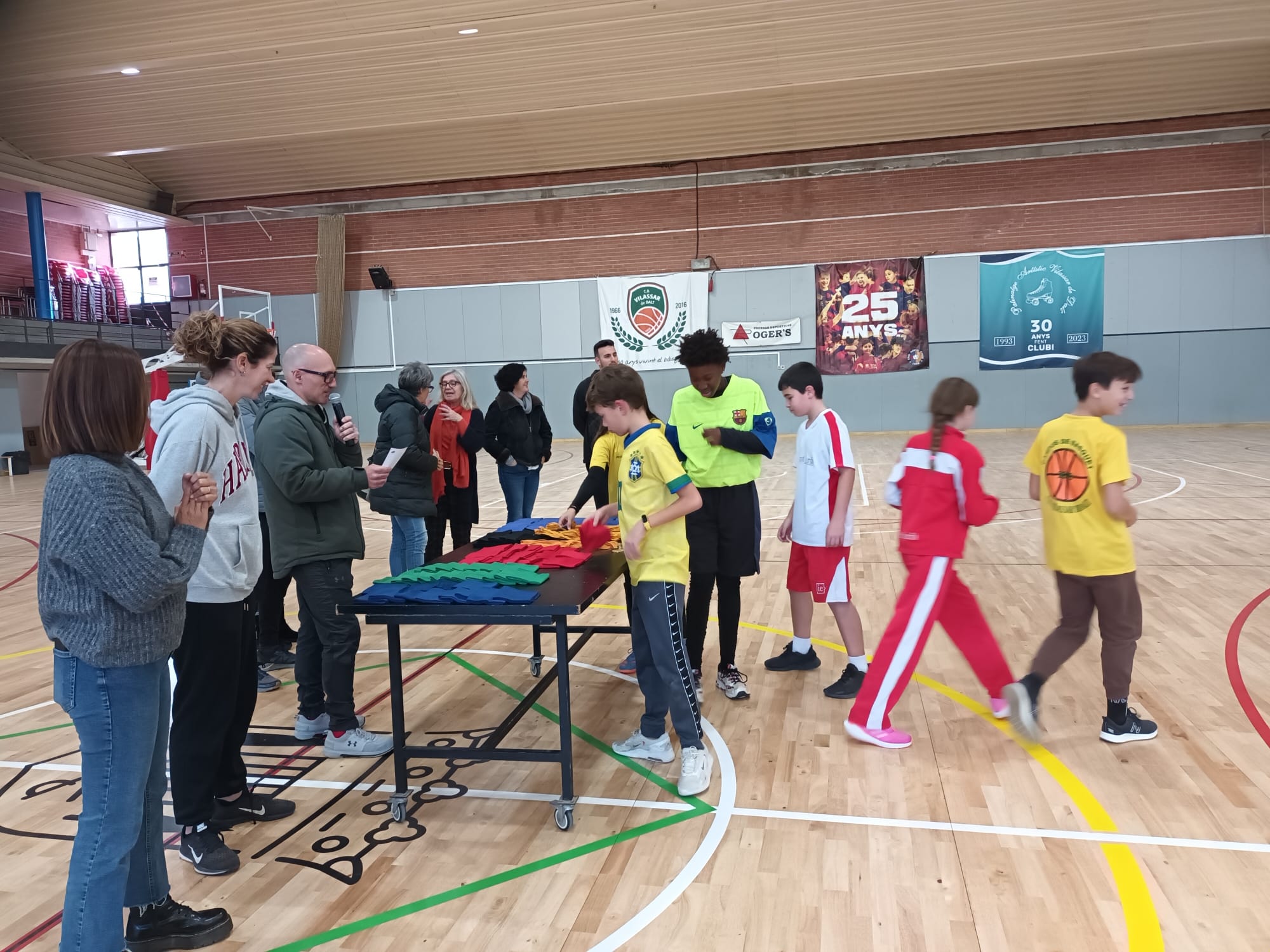 L'alumnat de Vilassar participa a la primera Jornada esportiva escolar del curs